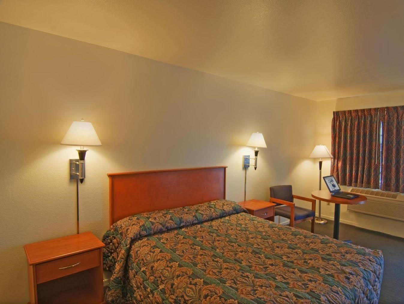 Americas Best Value Inn Santa Rosa Quarto foto